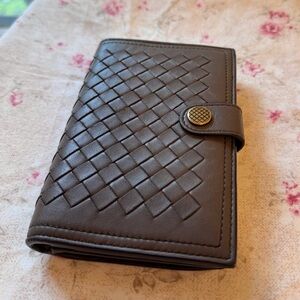 Bottega Veneta Authentic Taupe Grey/Brown Intrecciato Leather Snap Wallet